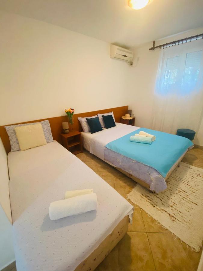 Miomir Perazic Apartments Petrovac Exterior foto