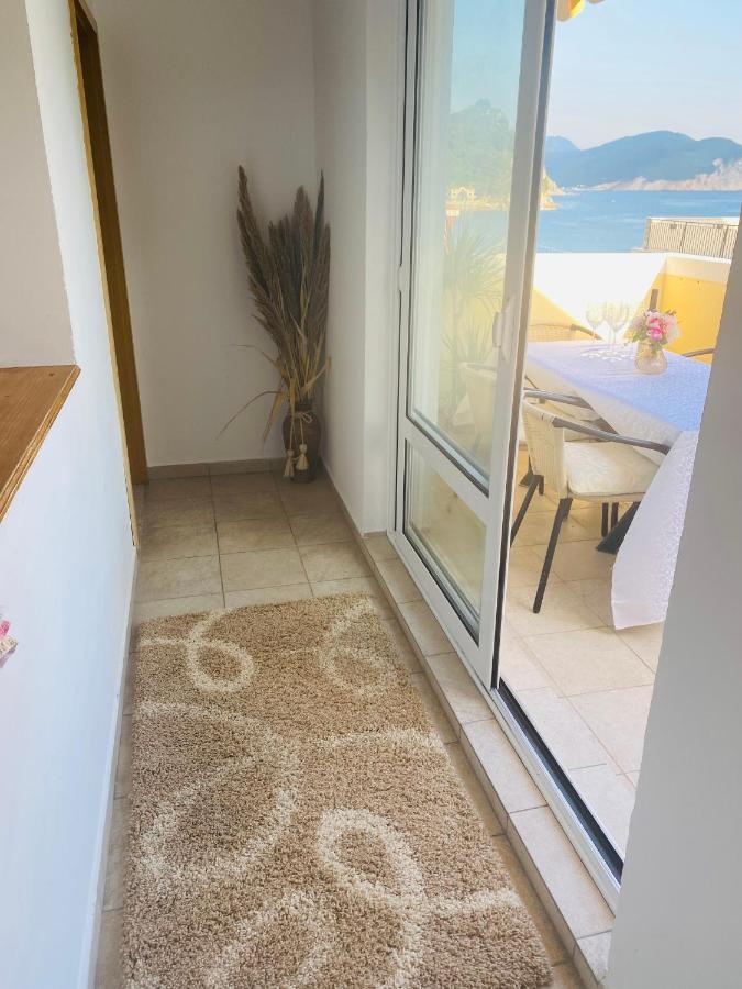 Miomir Perazic Apartments Petrovac Exterior foto